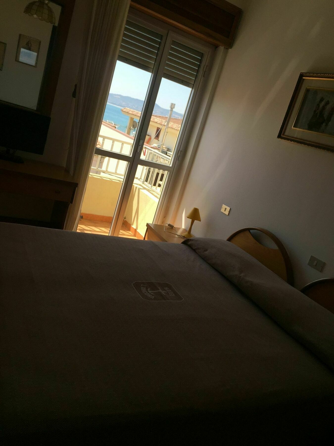 Hotel L'Ancora Ла-Калетта Екстер'єр фото
