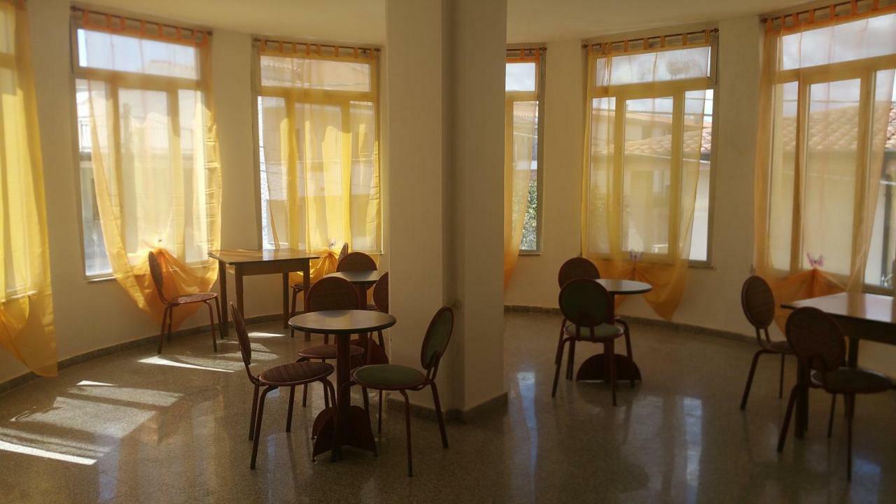 Hotel L'Ancora Ла-Калетта Екстер'єр фото